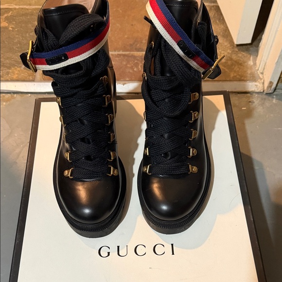 Gucci Black Boots with Red and Blue Striped Strap - Picture 1 of 13